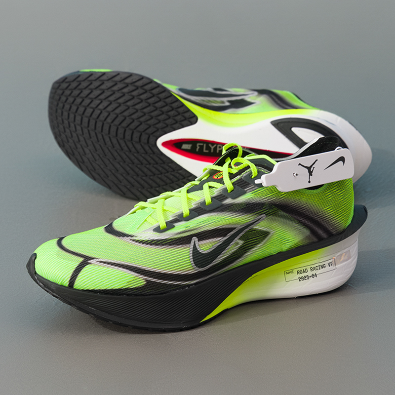 Nike Men's Sports Shoes Zoomx  - Men'S Shoes Next บทวิจารณ์และราคา