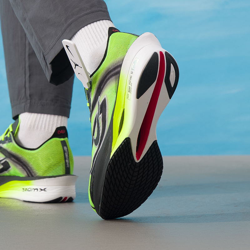 Nike Men's Sports Shoes Zoomx  - Men'S Shoes Next บทวิจารณ์และราคา