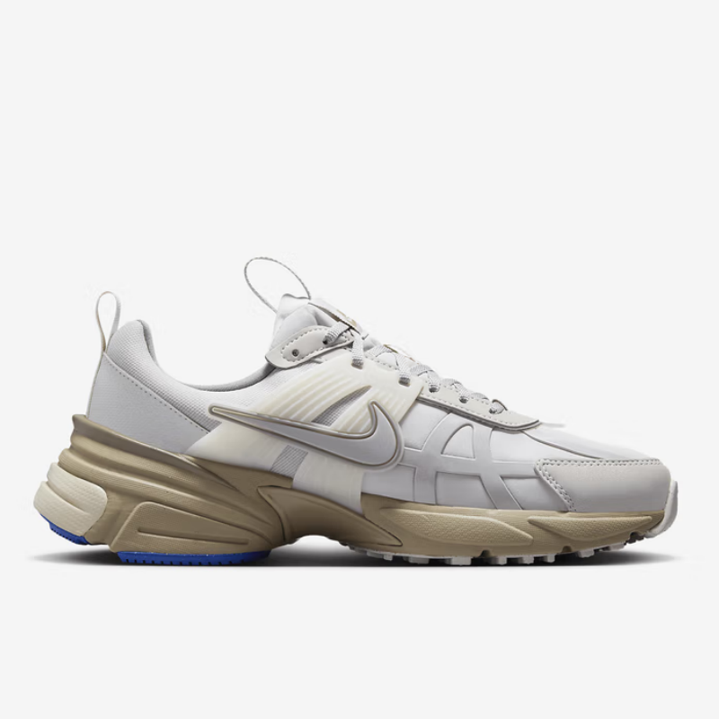 Nike's New Thick-Soled Dual-De - Men Shoes Must Have บทวิจารณ์และราคา