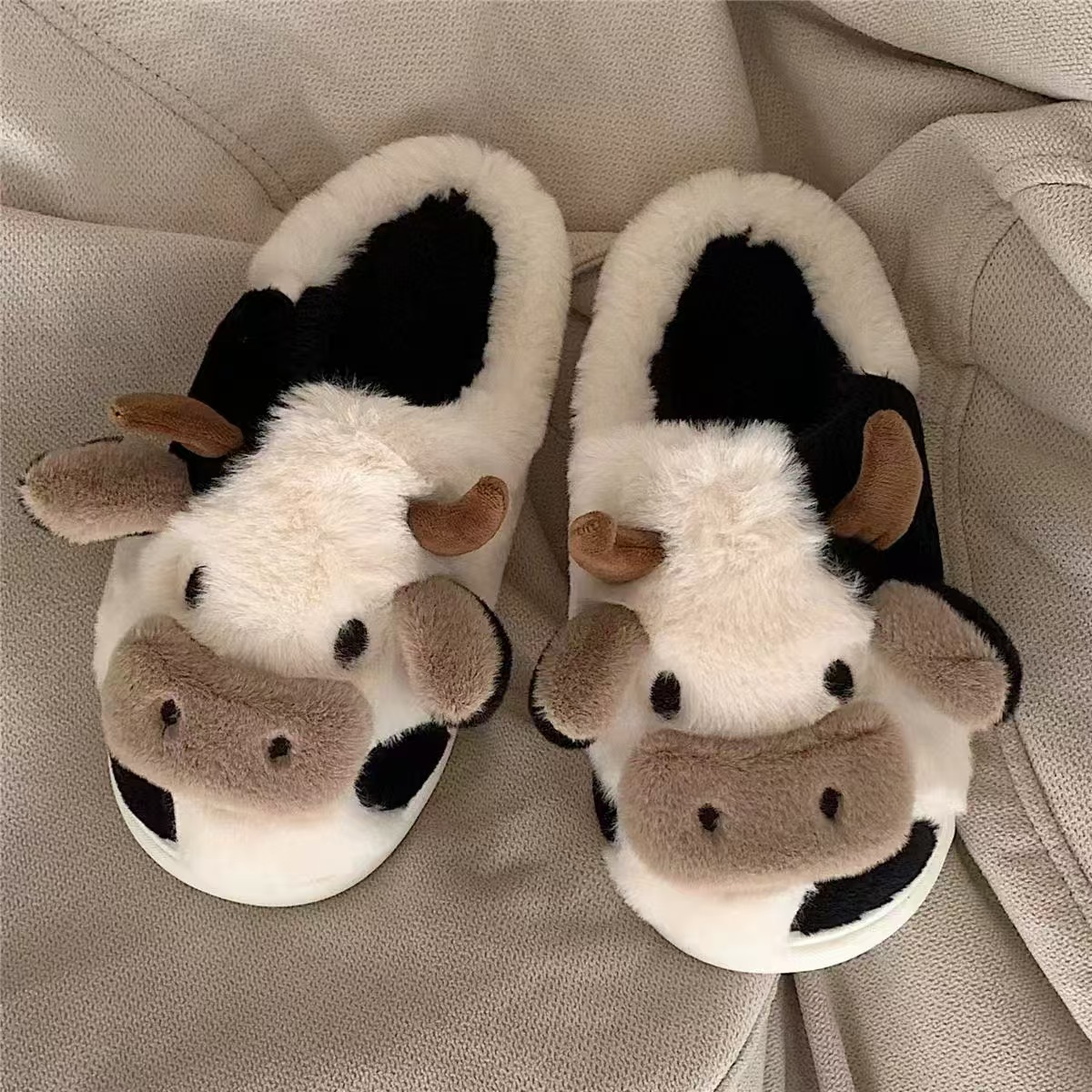 Slippers For Women,Cow Slipper - Men Shoes Style บทวิจารณ์และราคา