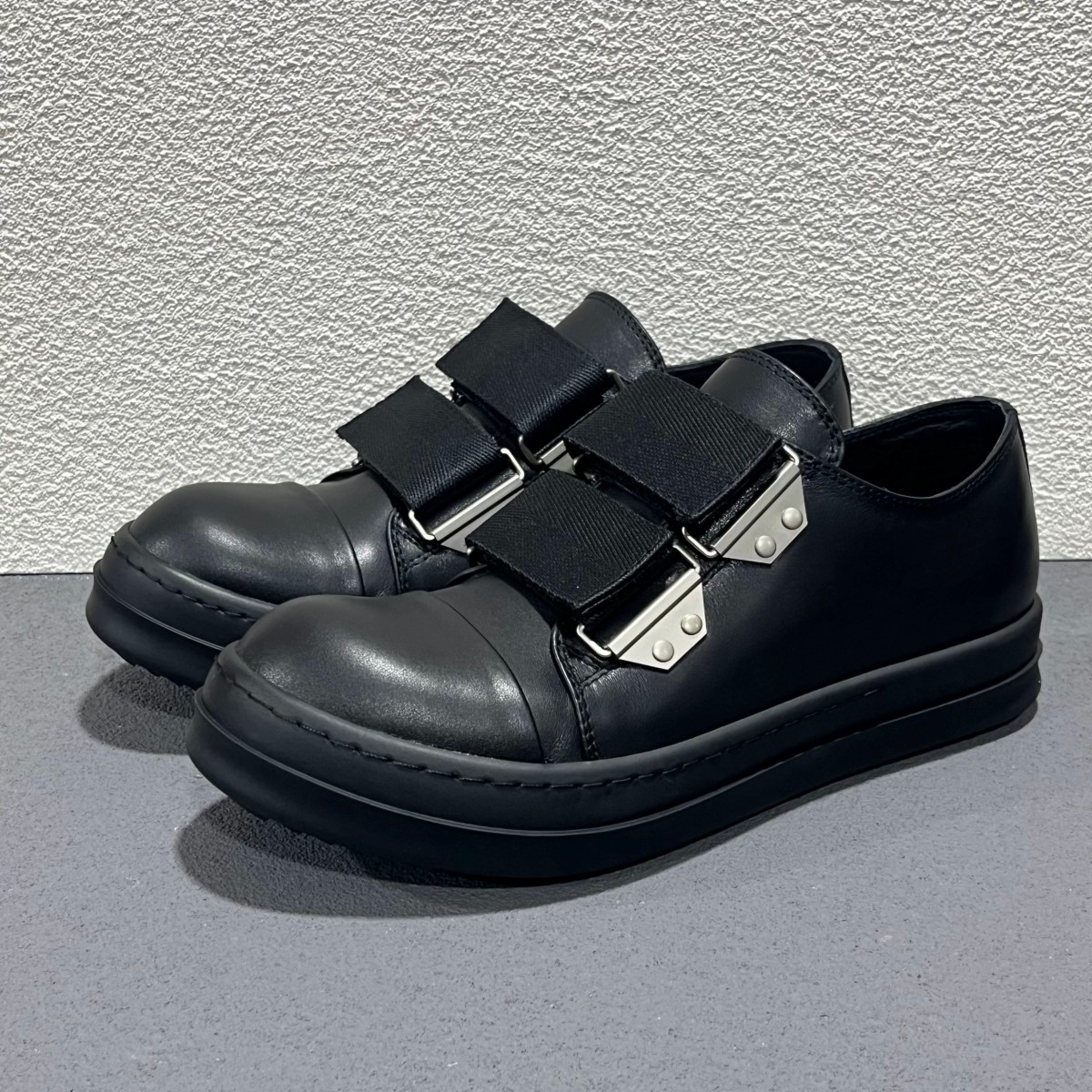 26SS New Ro Luxury Low Top Sne - Men Shoes Velcro บทวิจารณ์และราคา