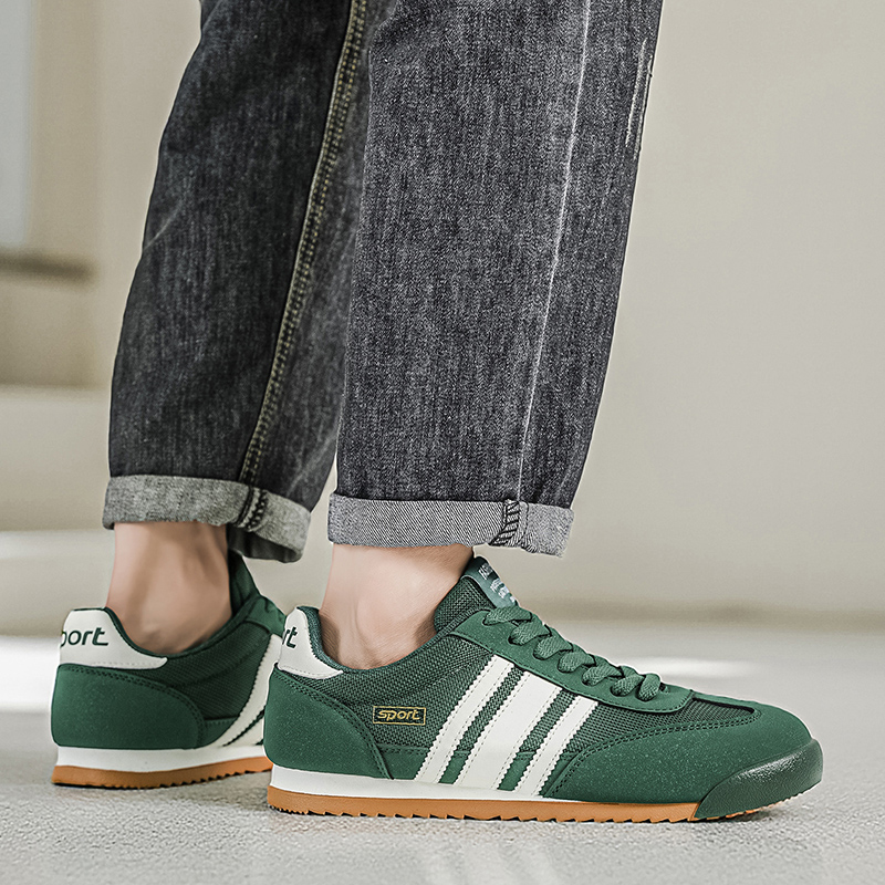 Versatile and Fashionable Stri - Men Shoes Runners บทวิจารณ์และราคา