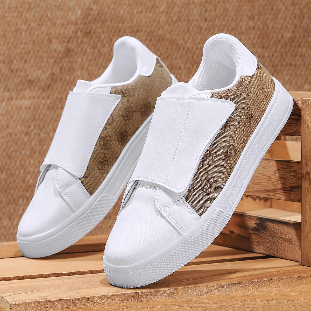 2026 New Men's Vintage Print V - Men Shoes Velcro บทวิจารณ์และราคา